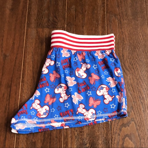 Like New, Snoopy Sleep Shorts - Picture 3 of 7